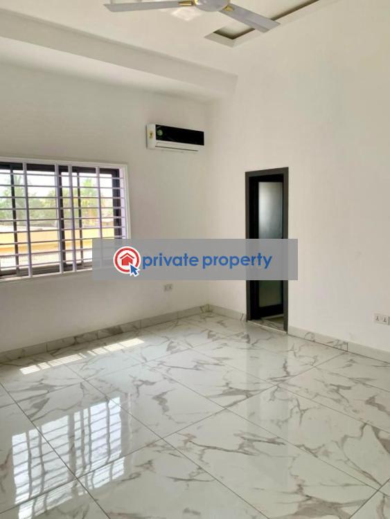 5 bedroom House For Sale Achimota Accra - 10