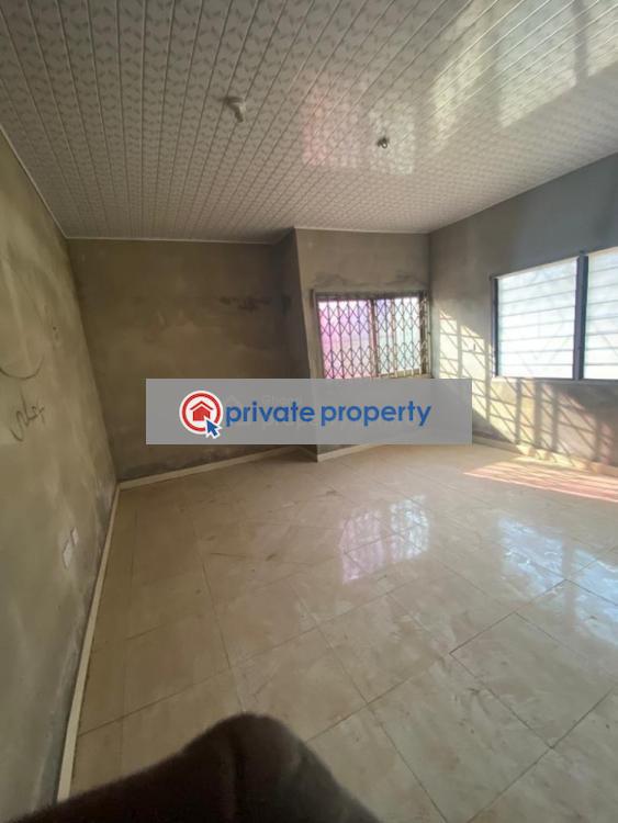 5 bedroom Detached Bungalow For Sale &nbsp;ashongman Pure Water Accra Metropolitan  - 1