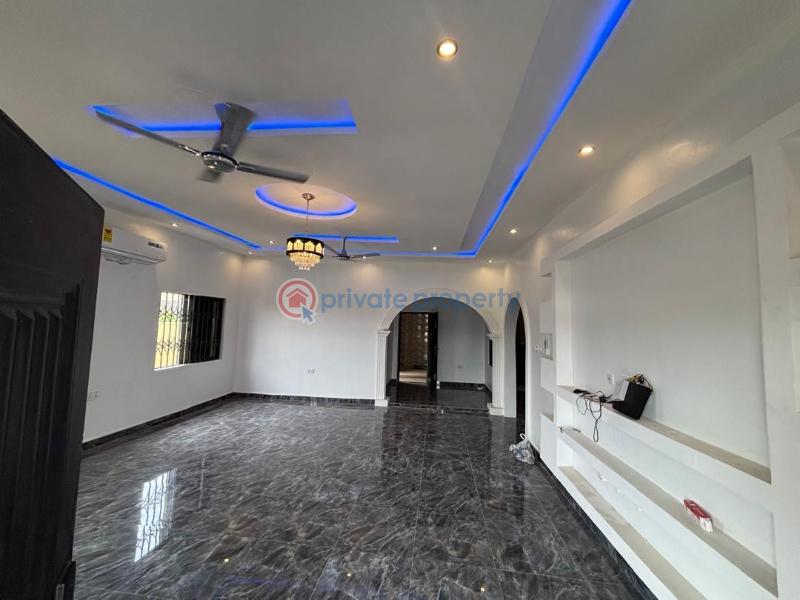 4 bedroom House For Sale Domeabra After Anwomaso. Tech Road Kumasi Metropolitan Ashanti - 2