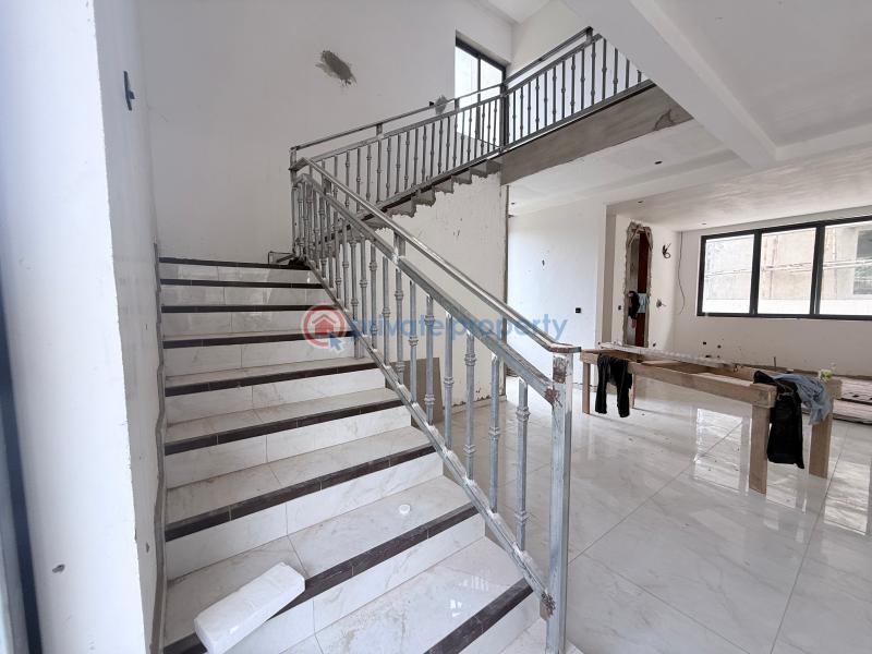 4 bedroom House For Sale On Ahodwo Road. Kumasi Metropolitan Ashanti - 1