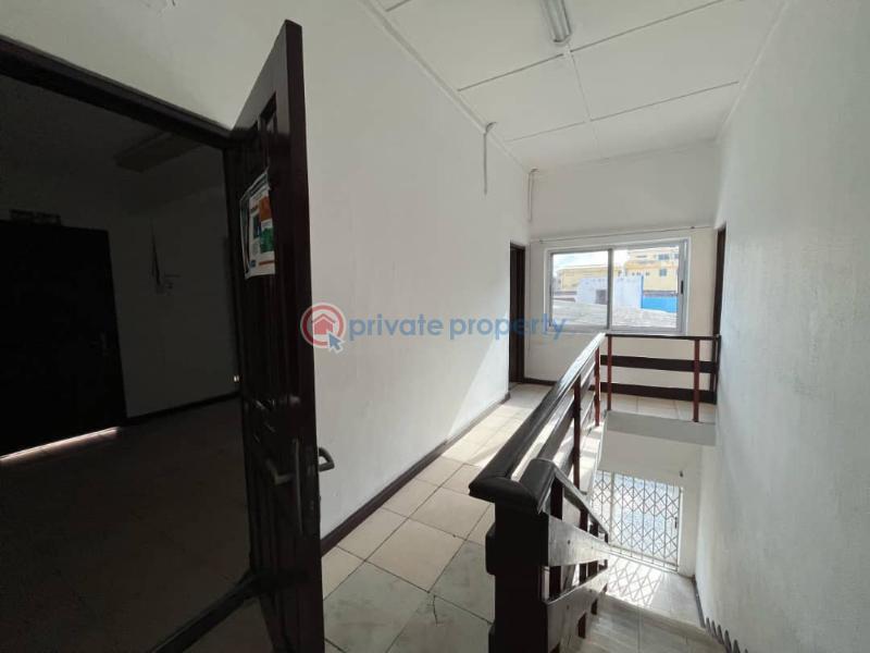 5 bedroom House For Rent Asylum Down Accra - 5