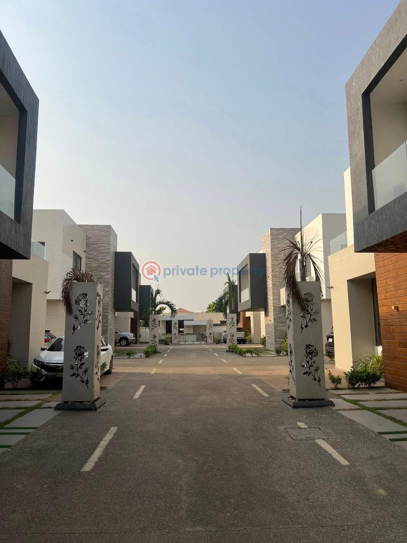 4 bedroom House For Sale Ashaley Botwe Adenta Municipal Accra - 6