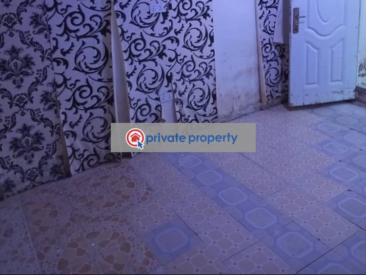 Single Room Self Contained For Rent &nbsp;ako Adjei Park Osu Accra - 0