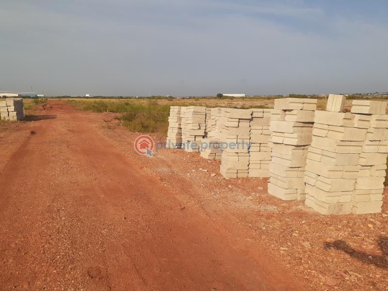 Land For Sale Tema C.25 Beverly Hills Tema Accra - 0