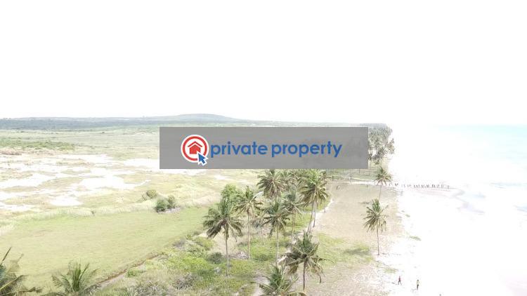 Mixed use Land For Sale &nbsp;gyangyanadze Effutu Municipal Central Region - 1