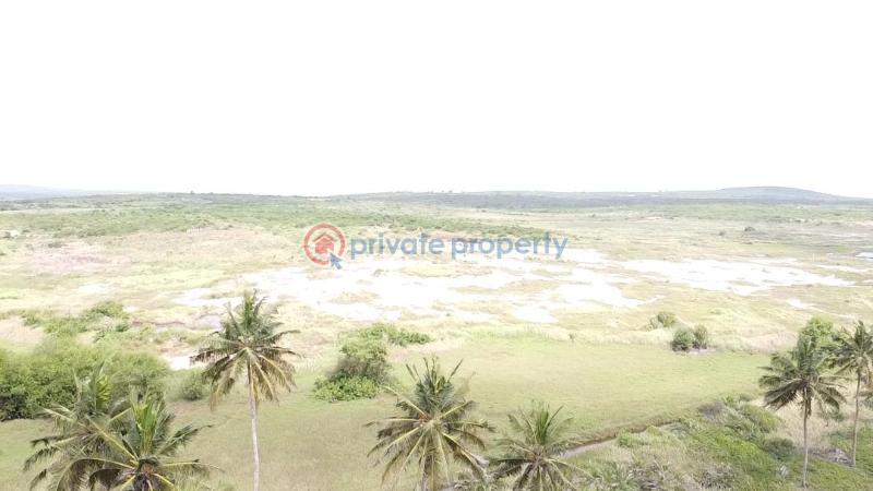 Mixed use Land For Sale Effutu Municipal Central Region - 5