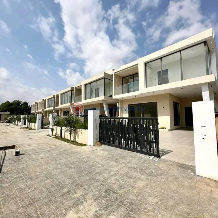 4 bedroom Townhouse For Sale West Trasacco Adjiringanor East Legon Accra - 1