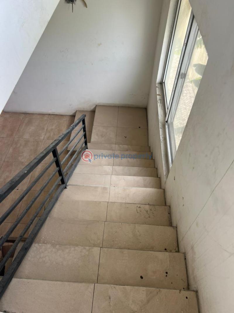 7 bedroom Office Space For Rent Accra Metropolitan  - 3