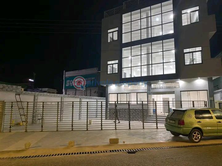 Office Space For Rent Osu Accra - 0