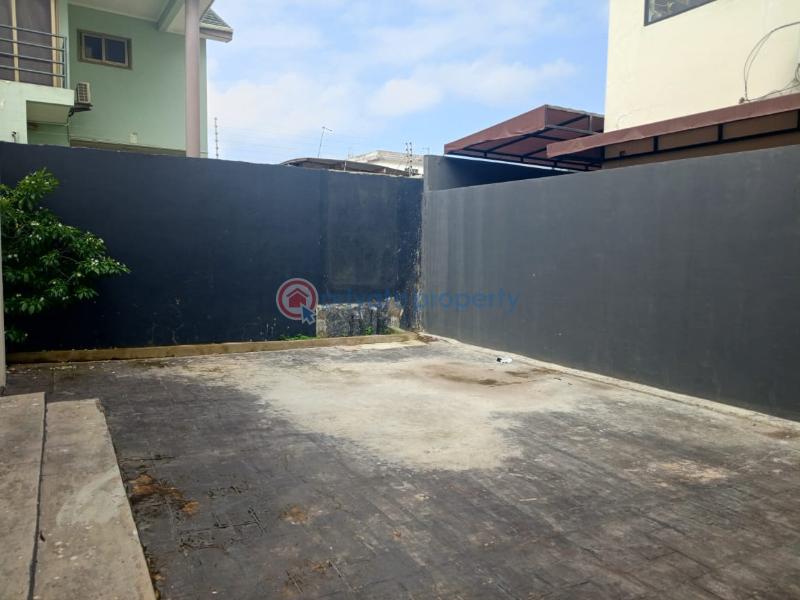10 bedroom Commercial Property For Rent Osu Akoadjei Osu Accra - 12