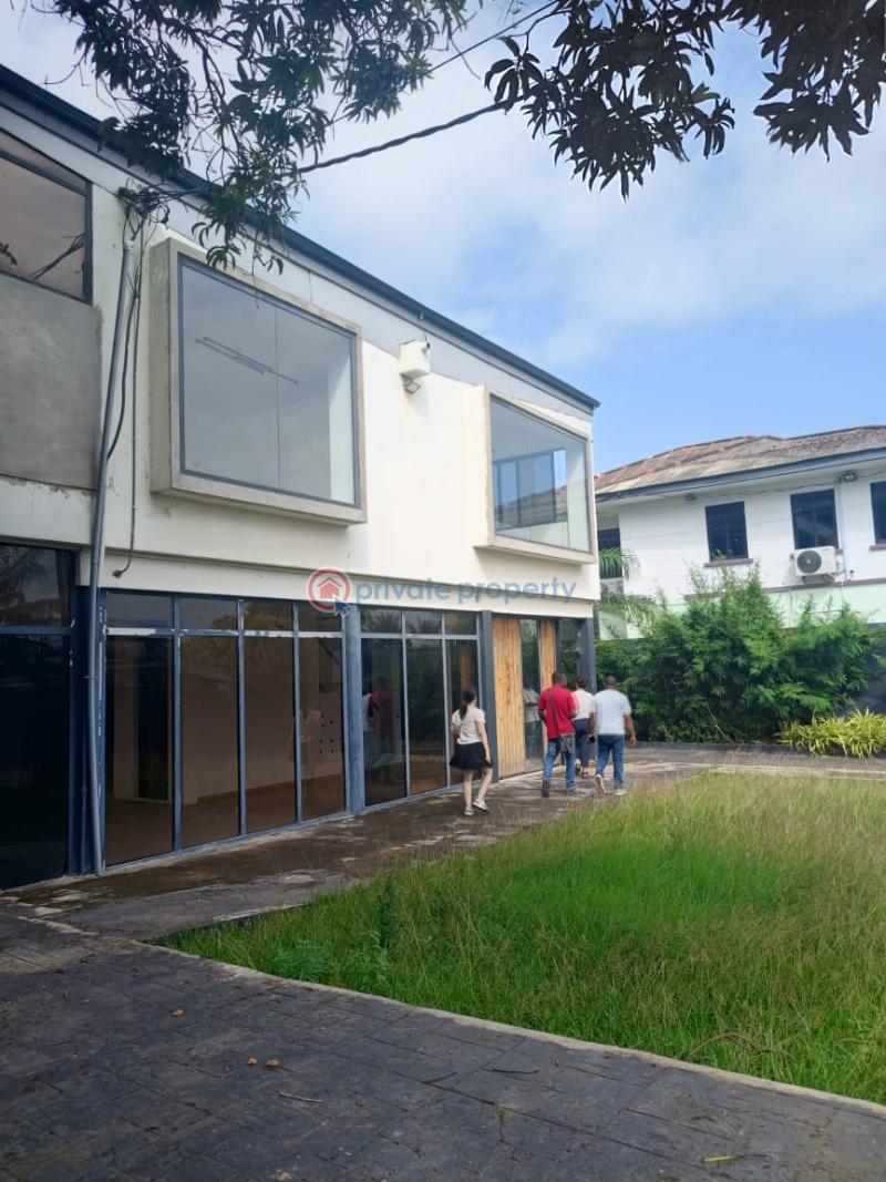 10 bedroom Commercial Property For Rent Osu Akoadjei Osu Accra - 9