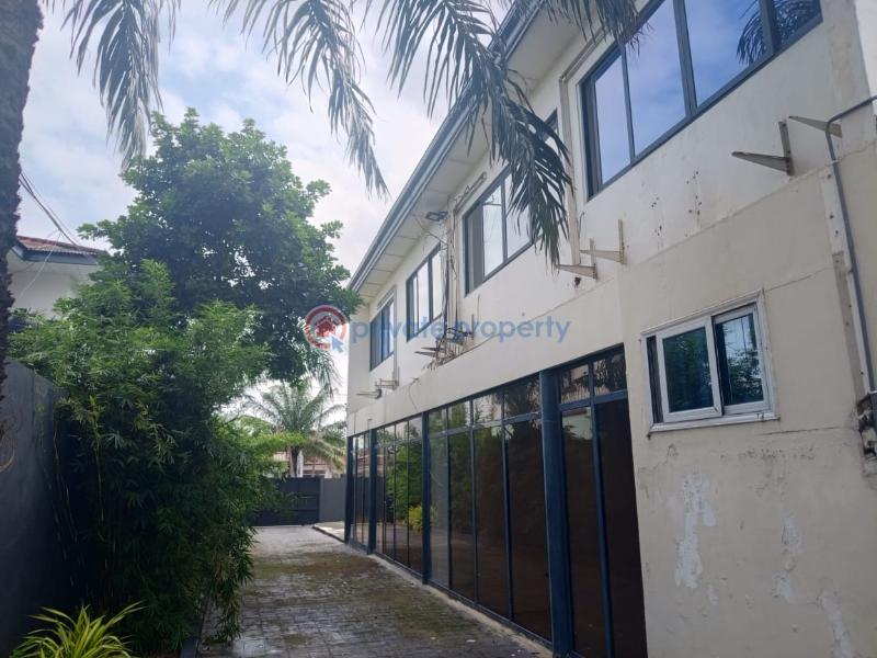 10 bedroom Commercial Property For Rent Osu Akoadjei Osu Accra - 28