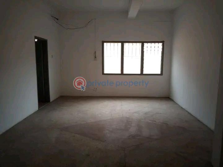 8 bedroom Commercial Property For Rent Around The Lebanese Embassy Osu Accra - 12