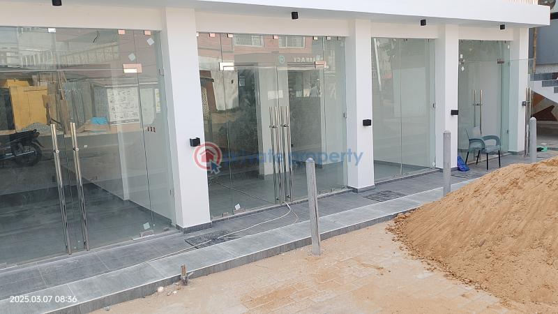 Office Space For Rent Arine Osu. Osu Road Accra - 0
