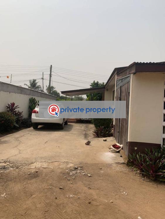 3 bedroom Detached Bungalow For Sale North Labone Accra - 4
