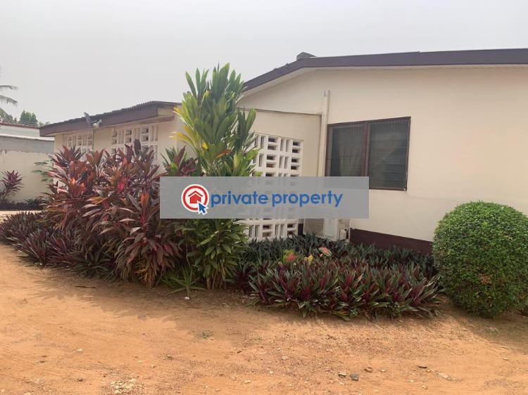 3 bedroom Detached Bungalow For Sale North Labone Accra - 2