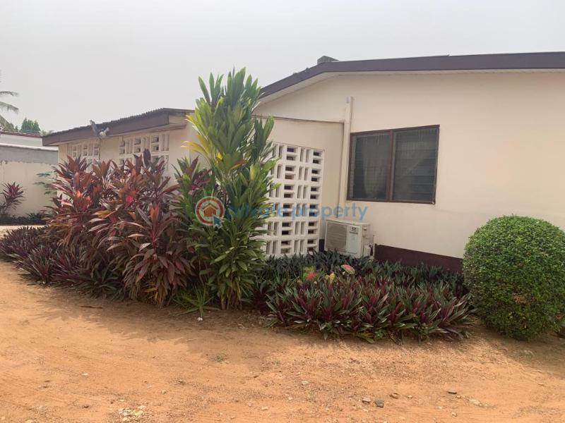 3 bedroom House For Sale Labone La (Labadi) La Dade Kotopon Municipal Accra - 1