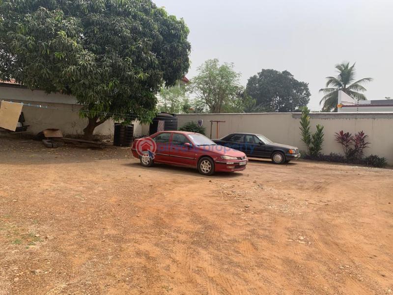 3 bedroom House For Sale Labone La (Labadi) La Dade Kotopon Municipal Accra - 3