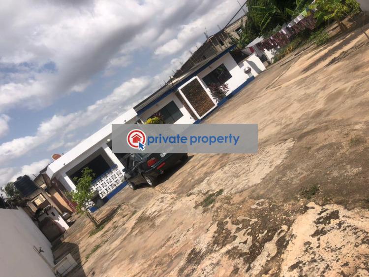 4 bedroom House For Sale &nbsp;nyamekye Junction Lapaz Accra - 2