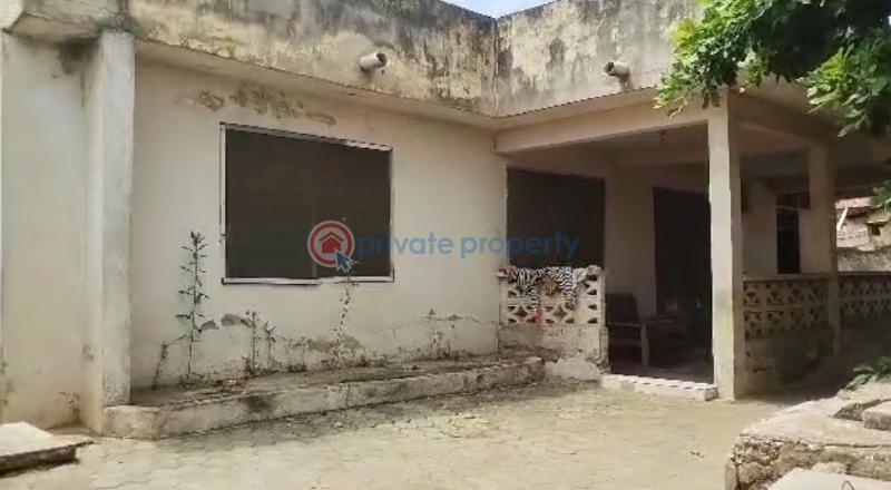 5 bedroom Detached Bungalow For Sale Nyamekye Darkuman Accra - 1
