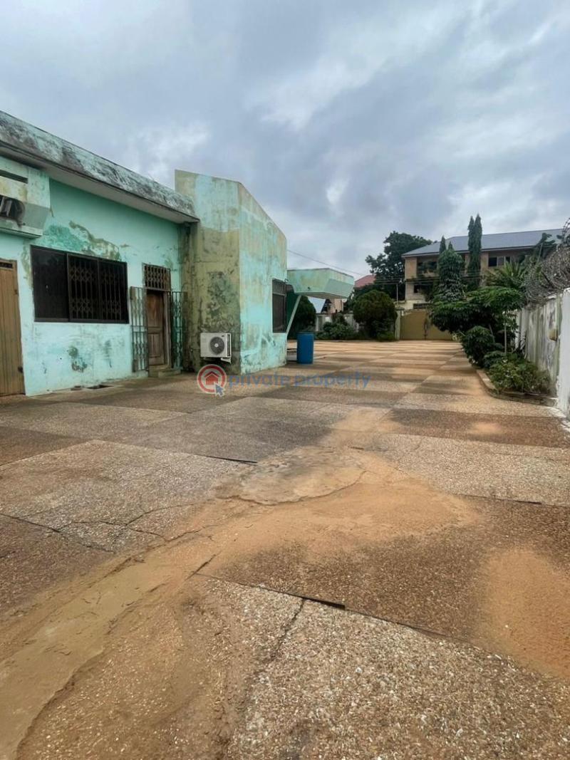 5 bedroom Land For Sale Mile 7 Achimota Accra - 2