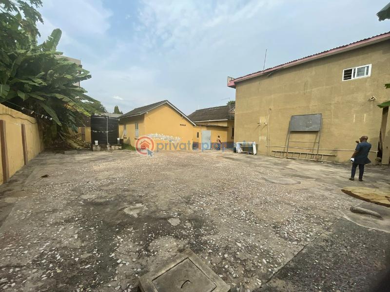 Commercial Property For Sale Oxford Street Around Photo Club Osu Accra - 2