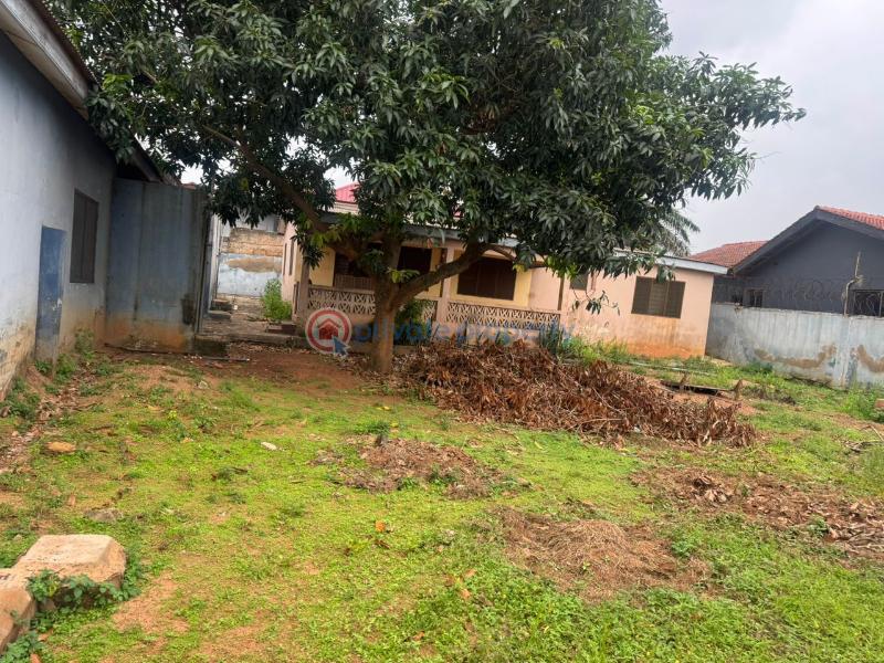 3 bedroom Commercial Land For Sale Tantra Hill Achimota Ga West Municipal Accra - 3