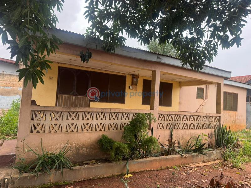 3 bedroom Commercial Land For Sale Tantra Hill Achimota Ga West Municipal Accra - 0