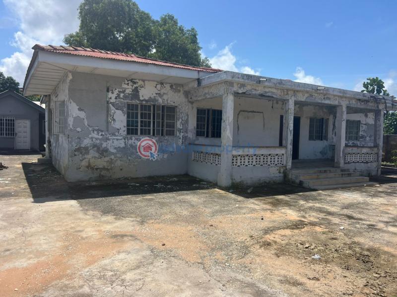4 bedroom House For Sale Osu Road Accra - 10