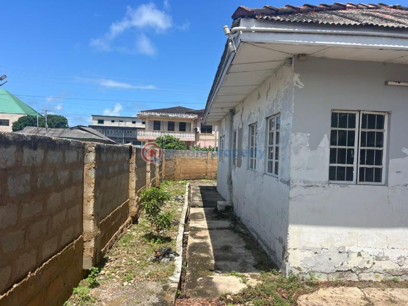 4 bedroom House For Sale Osu Road Accra - 8