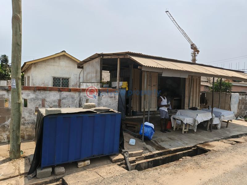 4 bedroom House For Sale South La Estate Opposite Labone Road Accra Metropolitan  - 5