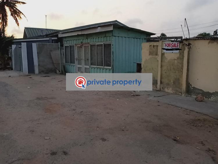 5 bedroom Townhouse For Sale la Estate Alajo Accra (PID 8PAAQG