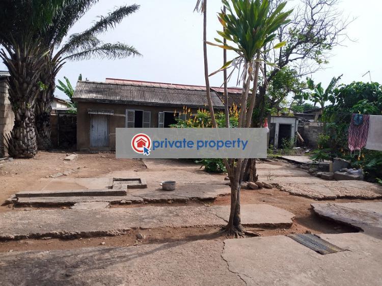 3 bedroom Townhouse For Sale Osu Alata/Ashante Accra (PID 5PAAQH