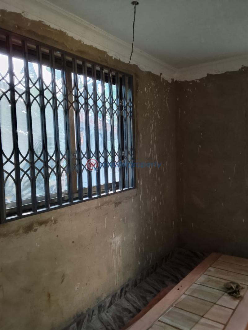 1 bedroom Apartment For Rent Teshie Bushroad Police Statoin Teshie-Nungua Estates Accra - 5