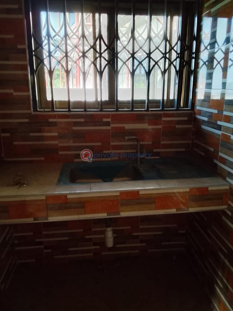 1 bedroom Apartment For Rent Teshie Bushroad Police Statoin Teshie-Nungua Estates Accra - 10