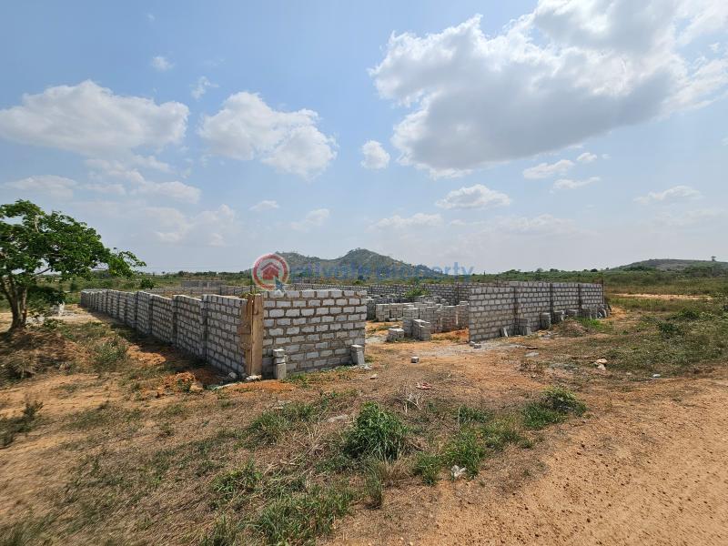 Land For Sale Budumburam Behind Liberia Camp Kasoa Awutu-Senya East Central Region - 1