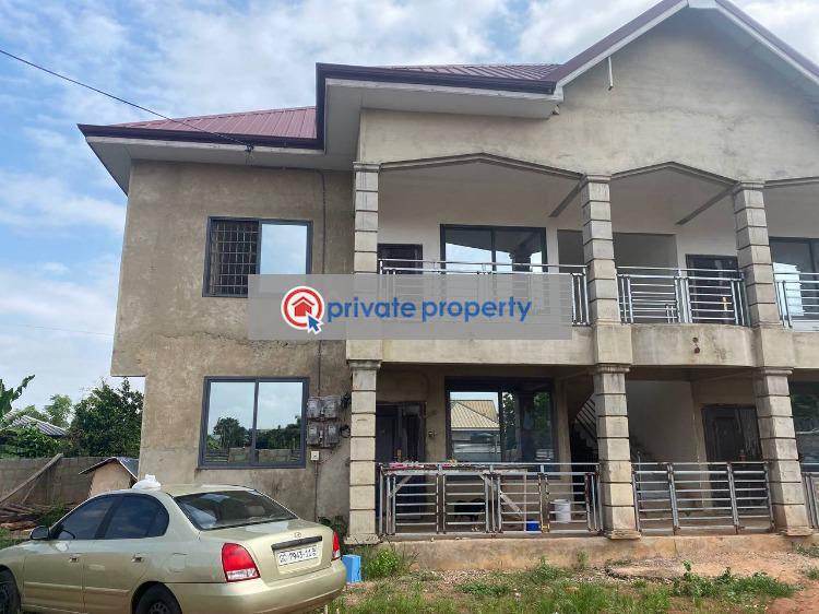 10 bedroom House For Sale &nbsp;oyarifa La Nkwantanang Madina Municipal Accra - 3