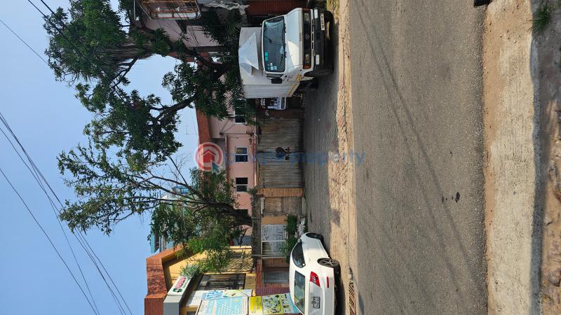 Plaza / Complex / Mall For Rent Oxford Street Osu Accra - 5