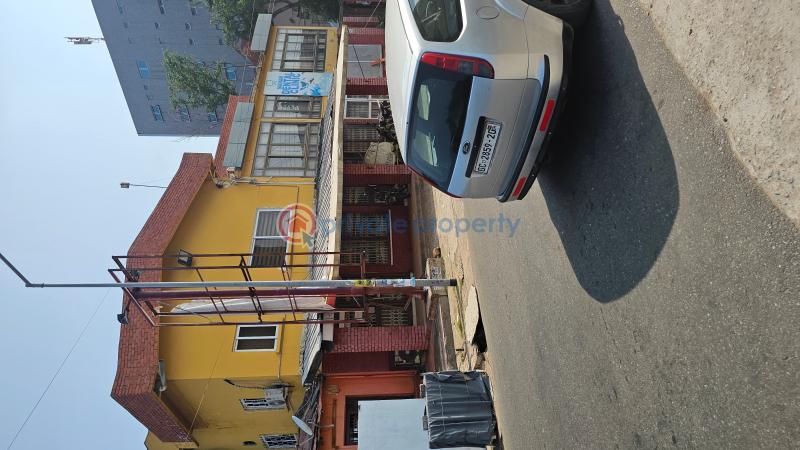 Plaza / Complex / Mall For Rent Oxford Street Osu Accra - 3