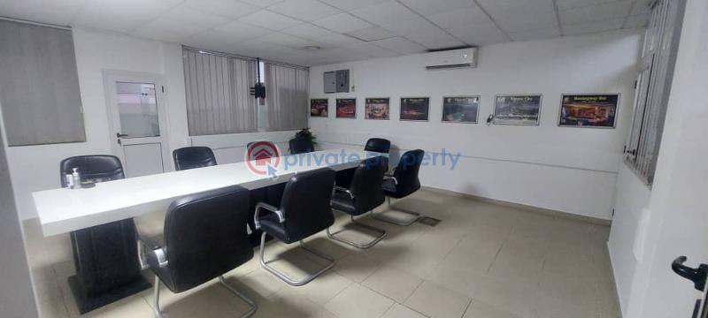Office Space For Rent Osu Accra - 1