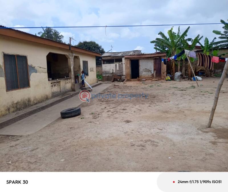 House For Sale Mangoase Area Awoshie Ga Central Municipal Accra - 2