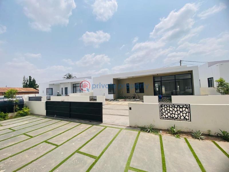 3 bedroom House For Sale East Legon Hills School Junction. Adenta Municipal Accra - 3