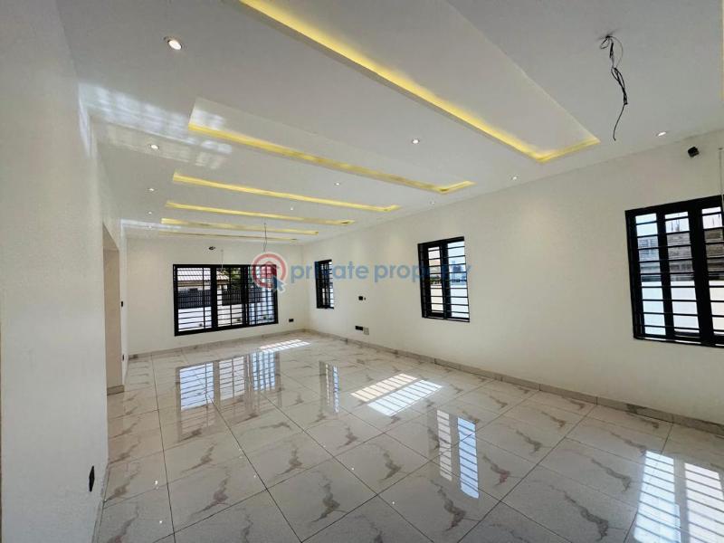 3 bedroom Detached Bungalow For Sale Lakeside Estates. Adenta Municipal Accra - 23