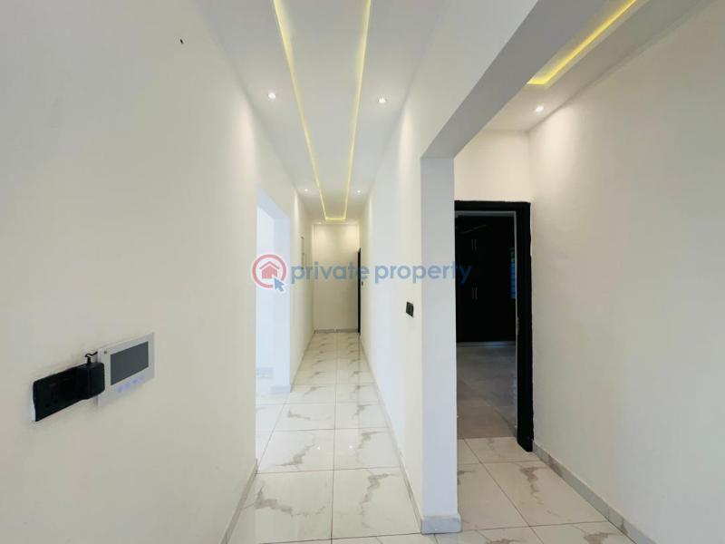 3 bedroom Detached Bungalow For Sale Lakeside Estates. Adenta Municipal Accra - 10