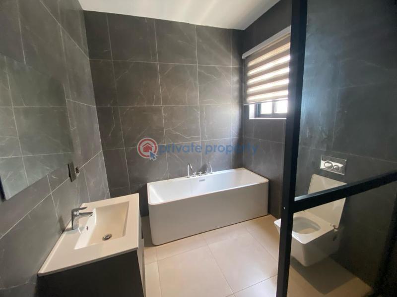 3 bedroom House For Sale East Legon Hills School Junction. Adenta Municipal Accra - 13