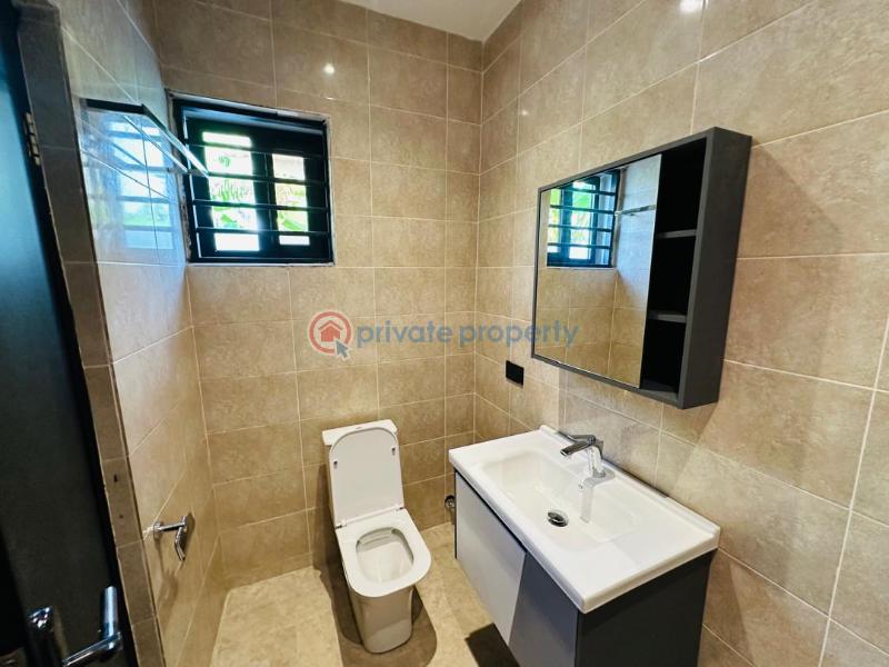 3 bedroom Detached Bungalow For Sale Lakeside Estates. Adenta Municipal Accra - 21
