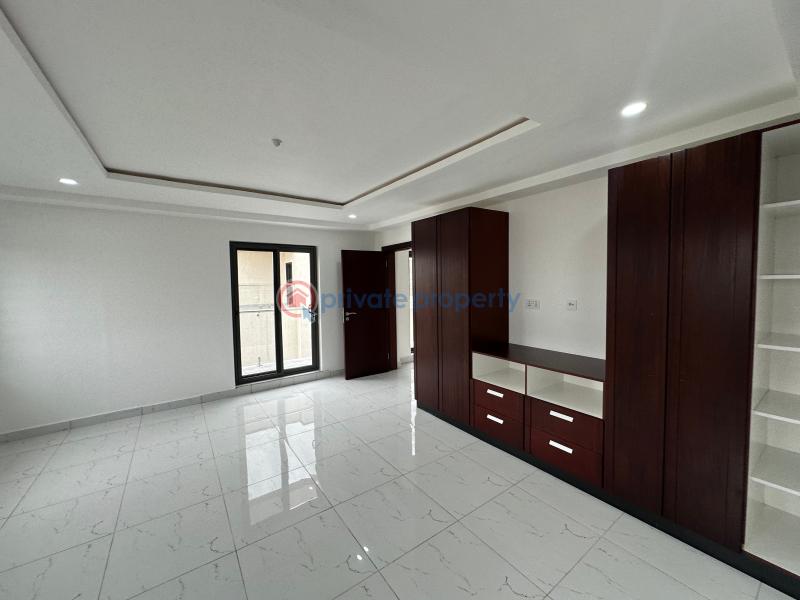 4 bedroom Townhouse For Rent American House, East Legon Bawaleshie Road East Legon Accra - 16