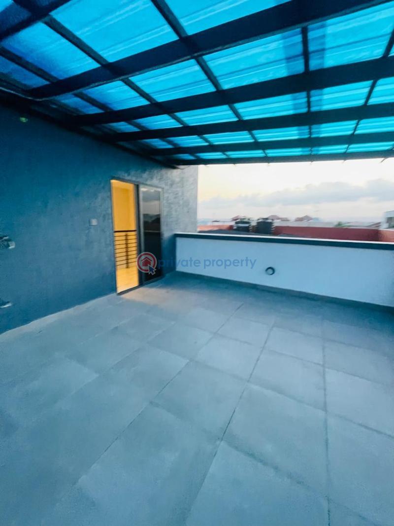 4 bedroom House For Sale Lakeside Estate Adenta Municipal Accra - 8