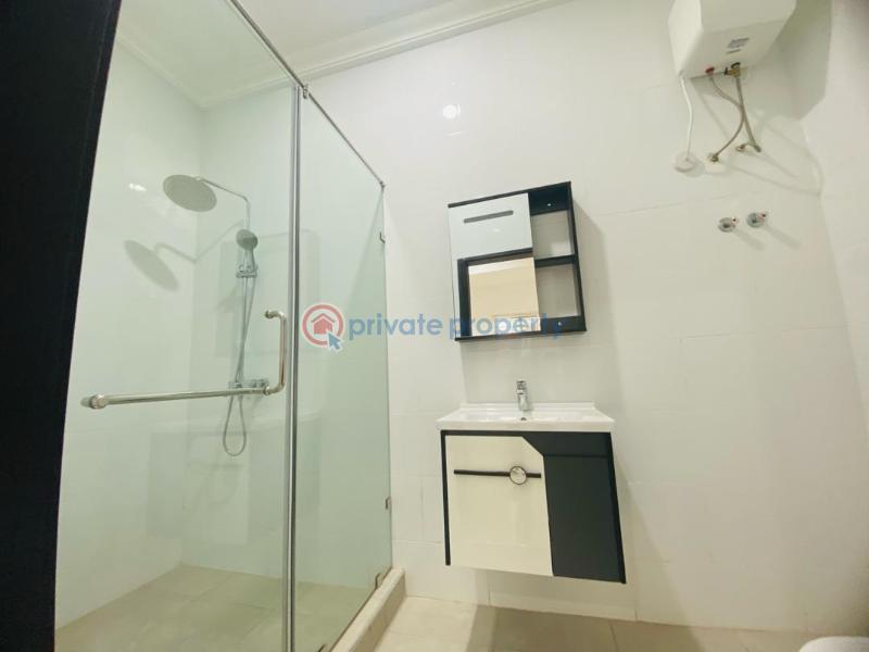 5 bedroom House For Sale Lakeside Estates. Adenta Municipal Accra - 8