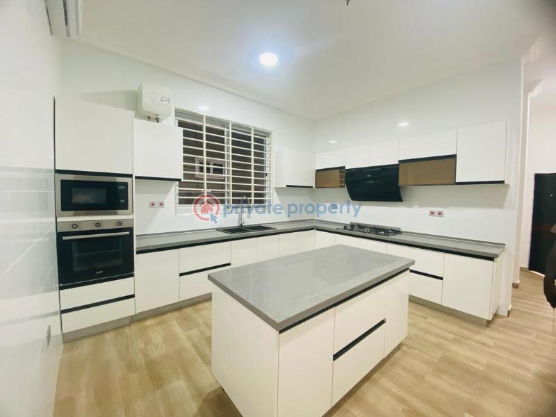 5 bedroom House For Sale Lakeside Estates. Adenta Municipal Accra - 20